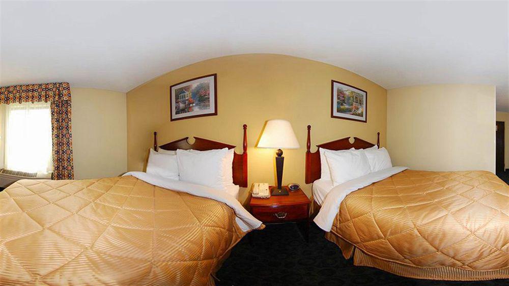 Spark By Hilton Hotel 2*